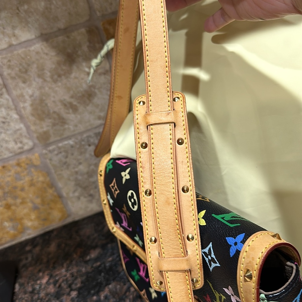 EUC LOUIS VUITTON Mukarami Crossbody/Shoulder Bag - Picture 5 of 6